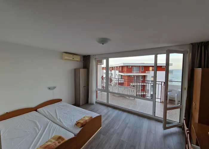 Studio Robinson Beach Sea Nessebar View